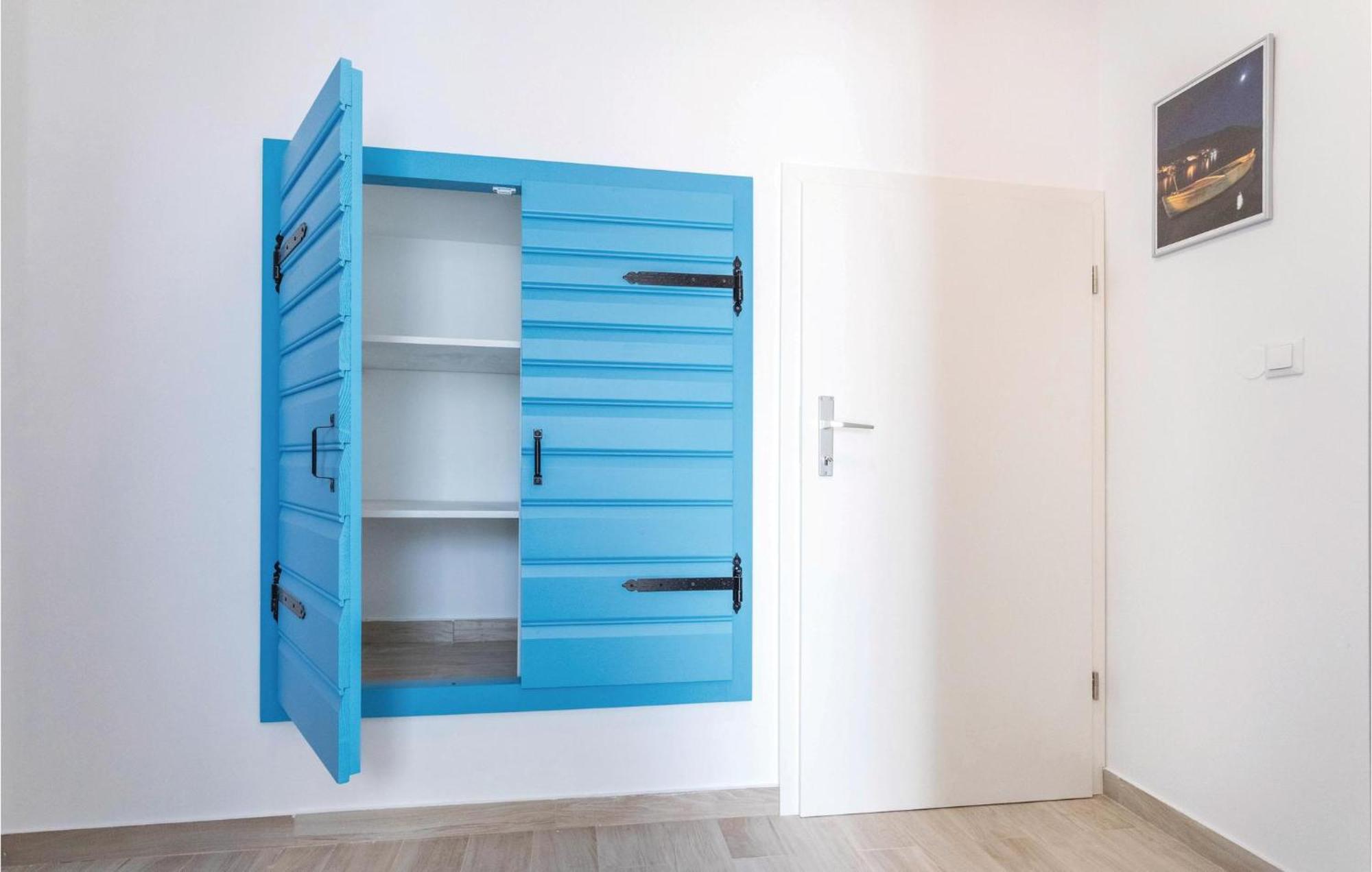 Awesome Apartment In Blace With House Sea View Exteriör bild